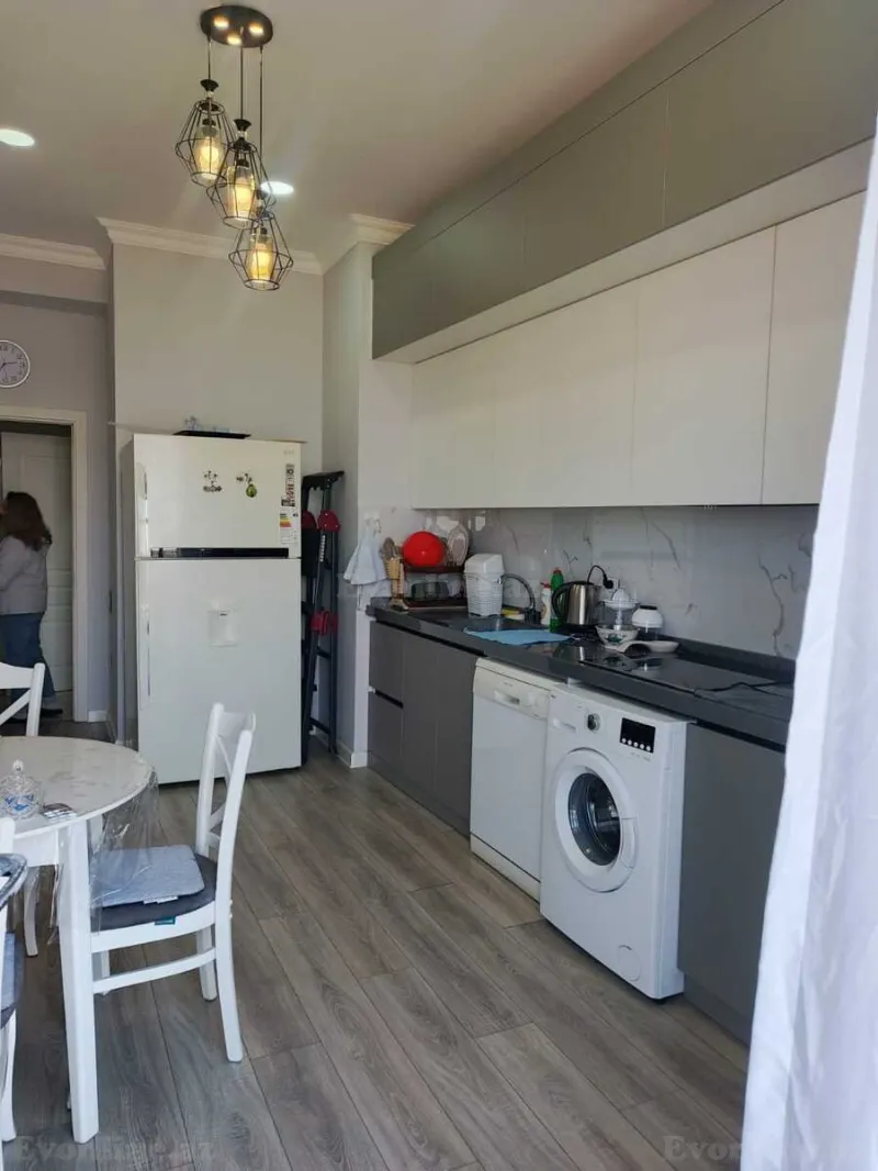 Kirayə verilir 3 otaqlı Mənzil Yeni tikili 150 m² Xətai r. - şəkil 9
