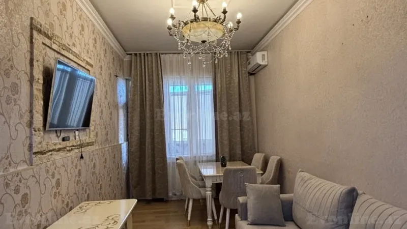 3 otaqlı Mənzil 70 m² Neftçilər m. Satılır
