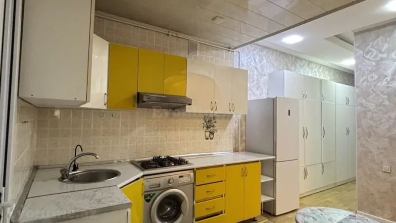 Satılır 3 otaqlı Mənzil Yeni tikili 70 m² Neftçilər m. - şəkil 6