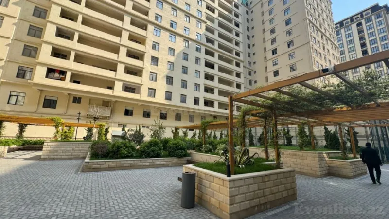Satılır 3 otaqlı Mənzil Yeni tikili 141 m² 28 May m. - şəkil 3