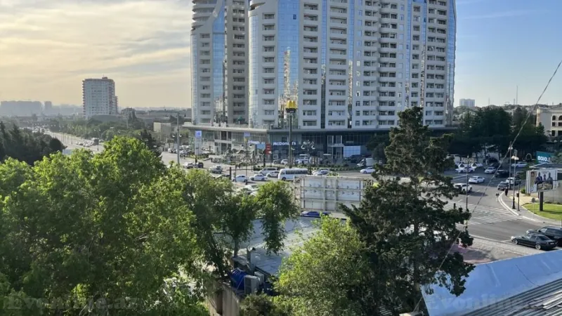 Satılır 3 otaqlı Mənzil Köhnə tikili 84 m² Xətai r. - şəkil 6