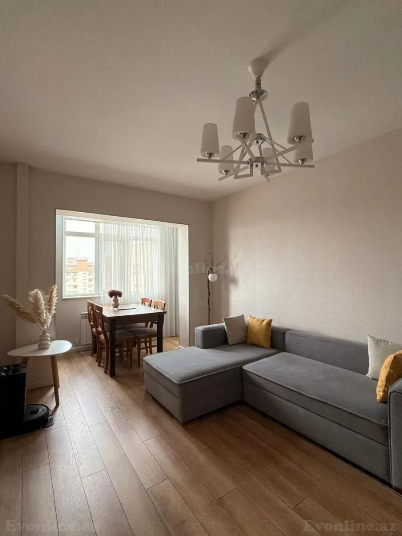 Satılır 4 otaqlı Mənzil Köhnə tikili 110 m² Binəqədi r. - şəkil 2
