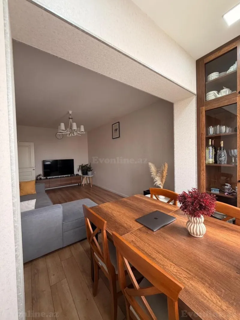 Satılır 4 otaqlı Mənzil Köhnə tikili 110 m² Binəqədi r. - şəkil 3