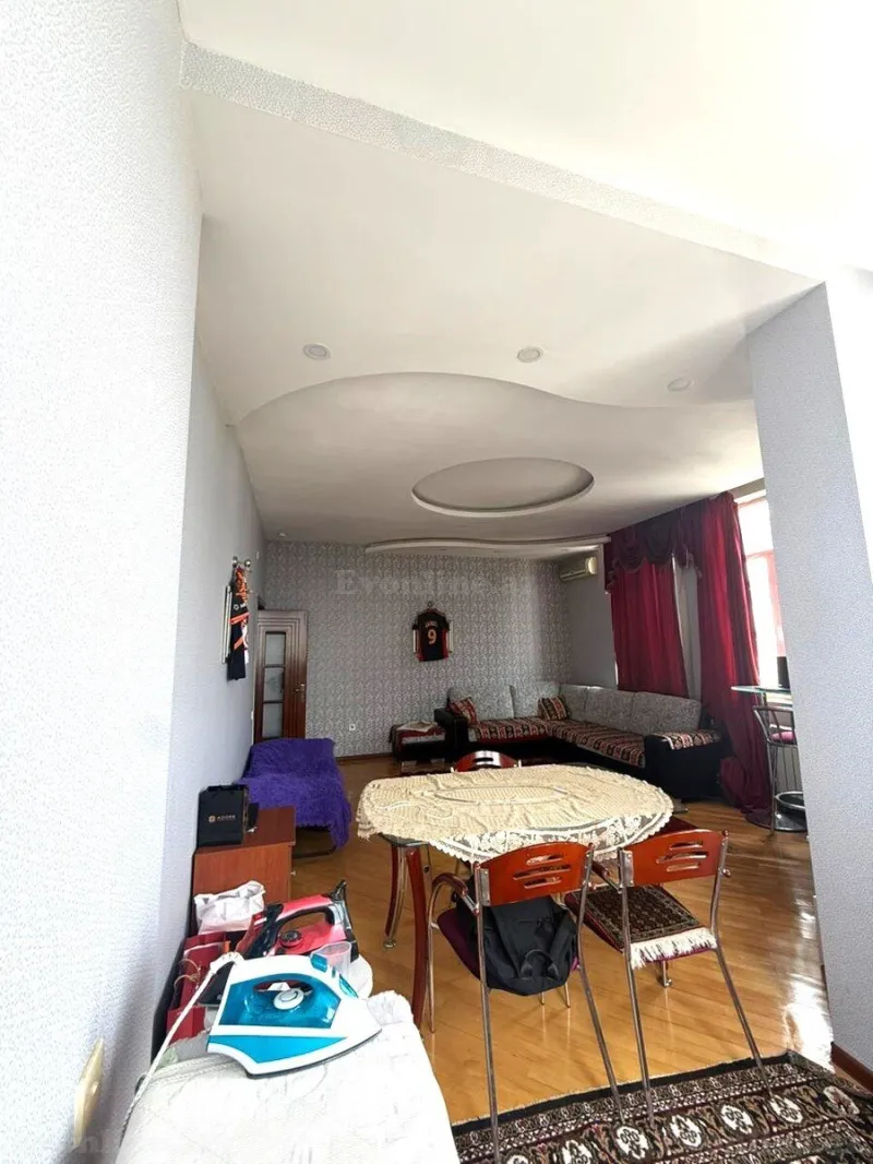 Satılır 2 otaqlı Mənzil Yeni tikili 90 m² 28 May m. - şəkil 2