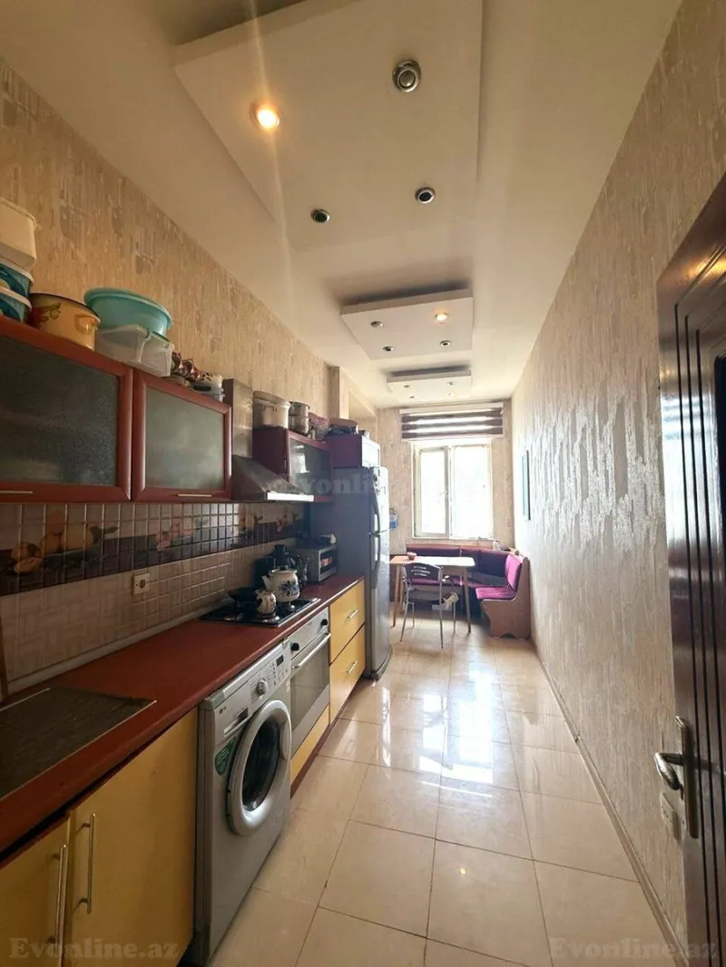 Satılır 2 otaqlı Mənzil Yeni tikili 90 m² 28 May m. - şəkil 3