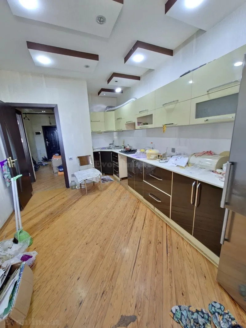 Satılır 2 otaqlı Mənzil Yeni tikili 75 m² Yasamal - şəkil 2