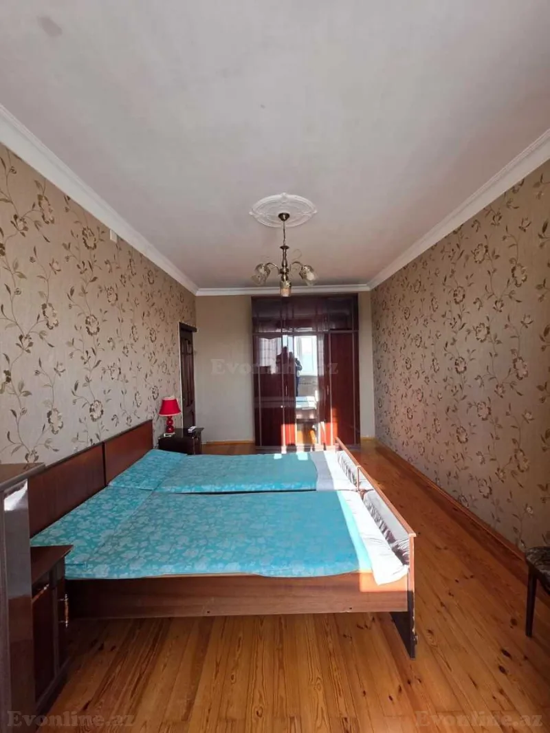 Satılır 4 otaqlı Mənzil Köhnə tikili 119 m² Həzi Aslanov m. - şəkil 2