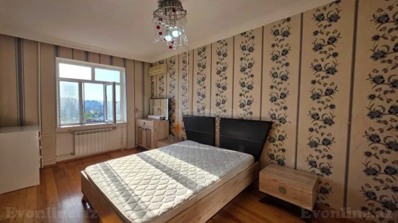 Satılır 4 otaqlı Mənzil Köhnə tikili 119 m² Həzi Aslanov m. - şəkil 3