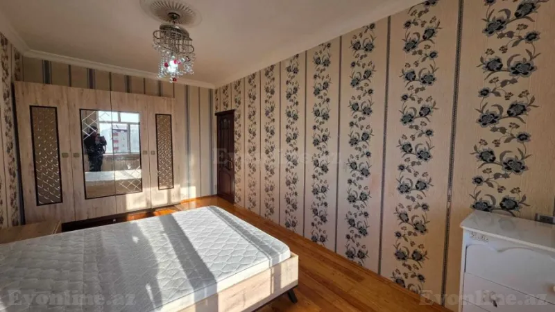 Satılır 4 otaqlı Mənzil Köhnə tikili 119 m² Həzi Aslanov m. - şəkil 4