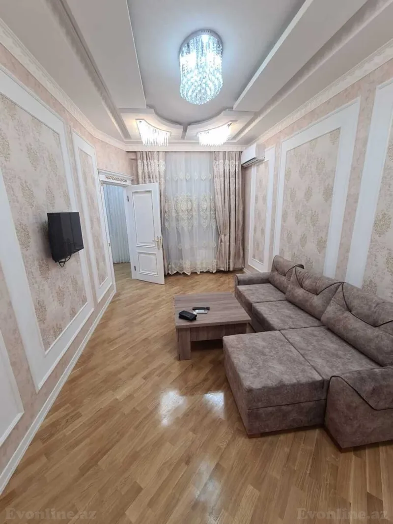 2 otaqlı Mənzil 60 m² İnşaatçılar m. Kirayə verilir