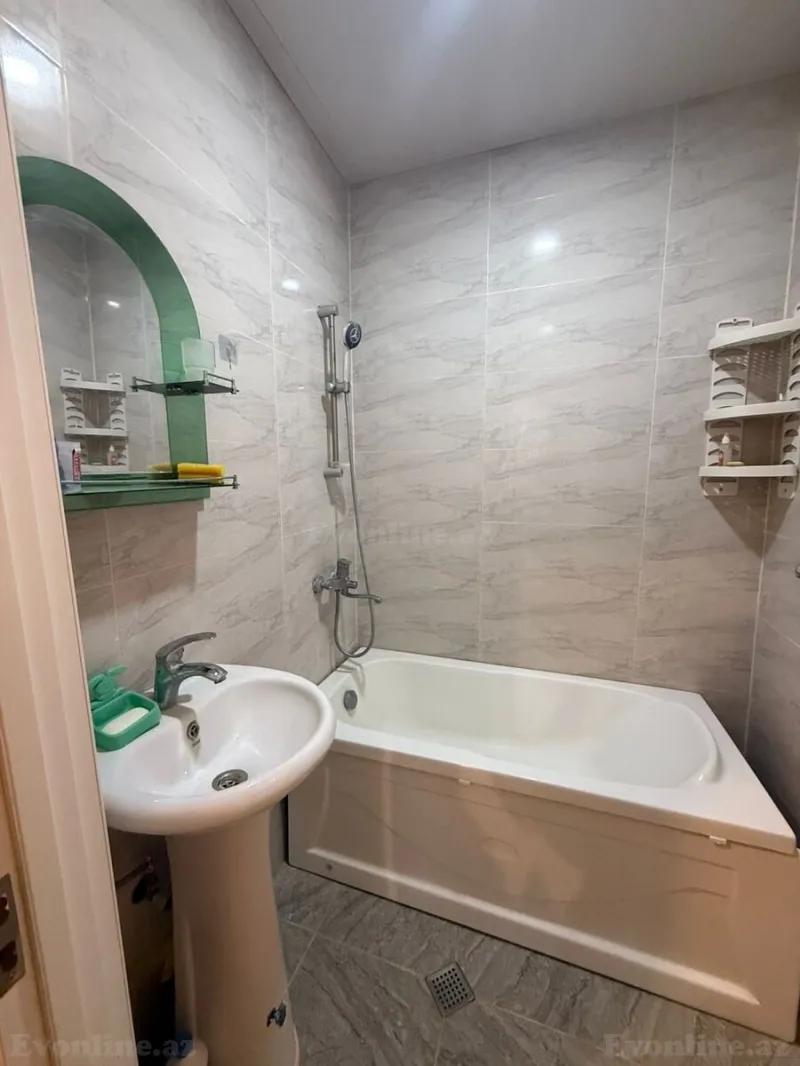 Kirayə verilir 3 otaqlı Mənzil Yeni tikili 80 m² İnşaatçılar m. - şəkil 11