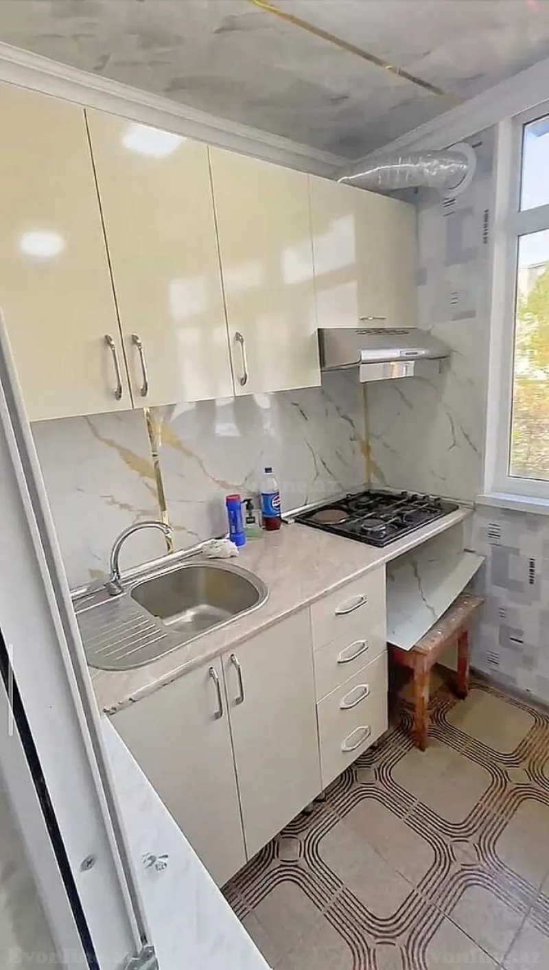 Satılır 3 otaqlı Mənzil Köhnə tikili 55 m² Xalqlar Dostluğu m. - şəkil 12