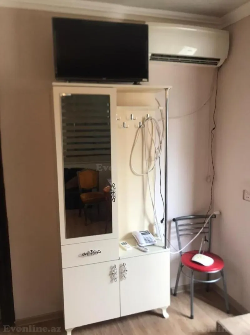 Satılır 2 otaqlı Mənzil Köhnə tikili 50 m² Gənclik m. - şəkil 7