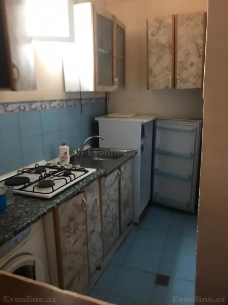 Satılır 2 otaqlı Mənzil Köhnə tikili 50 m² Gənclik m. - şəkil 13