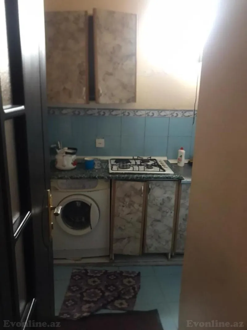 Satılır 2 otaqlı Mənzil Köhnə tikili 50 m² Gənclik m. - şəkil 14