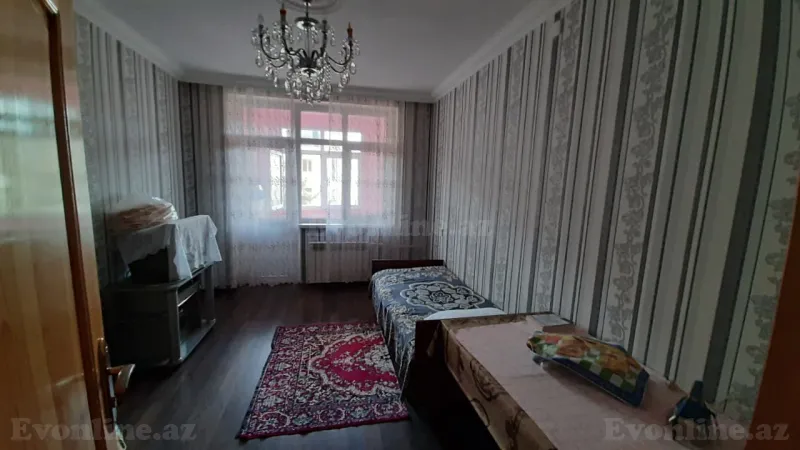 Satılır 5 otaqlı Mənzil Köhnə tikili 110 m² Bakıxanov - şəkil 13