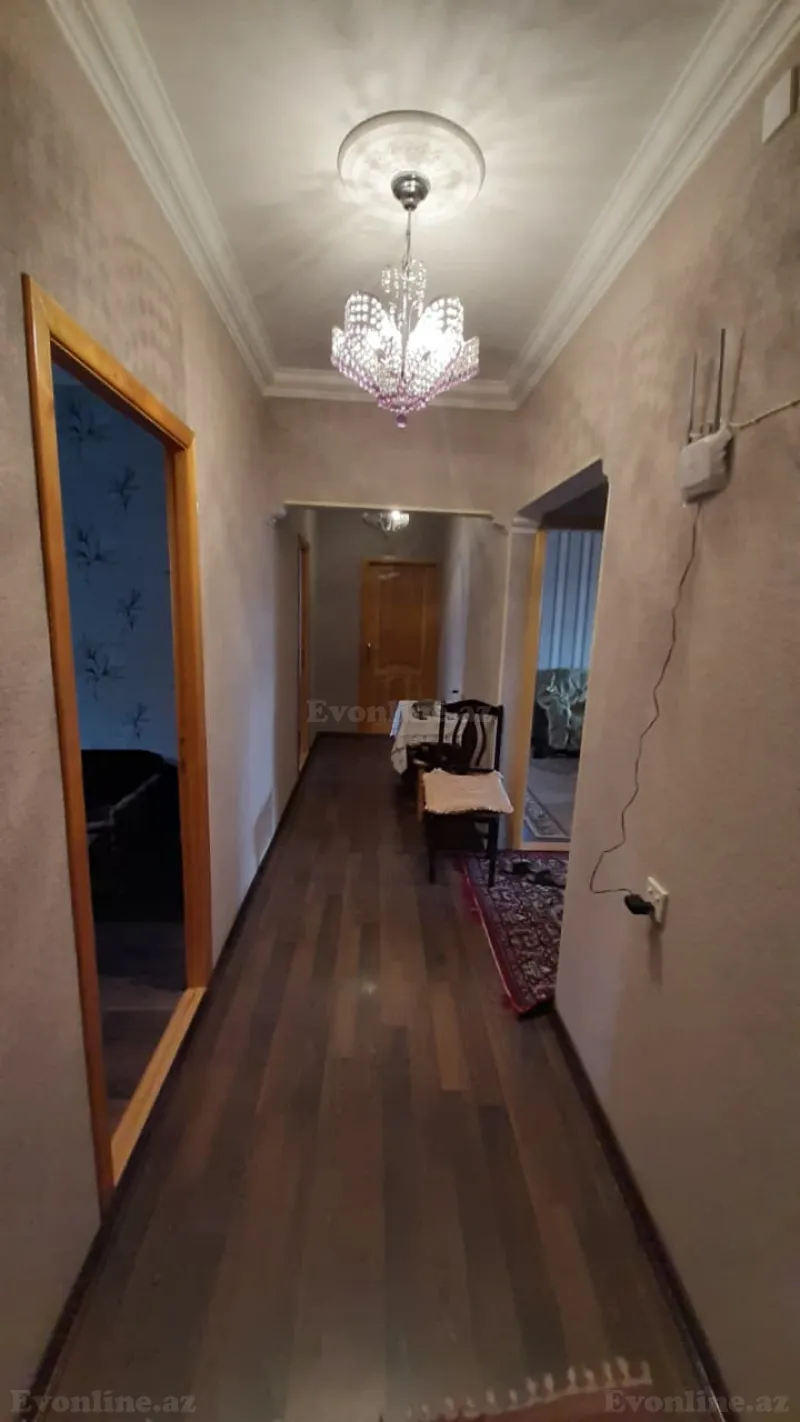 Satılır 5 otaqlı Mənzil Köhnə tikili 110 m² Bakıxanov - şəkil 16