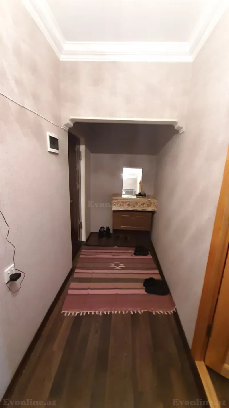 Satılır 5 otaqlı Mənzil Köhnə tikili 110 m² Bakıxanov - şəkil 17