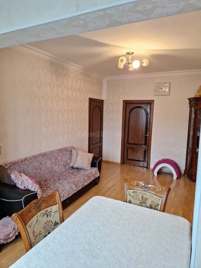 Satılır 2 otaqlı Mənzil Köhnə tikili 60 m² Gənclik m.