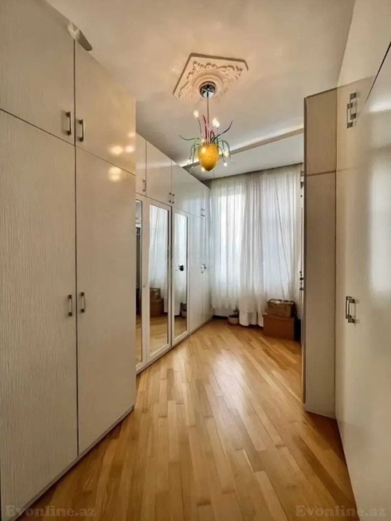 Satılır 4 otaqlı Mənzil Yeni tikili 165 m² Elmlər Akademiyası m. - şəkil 8