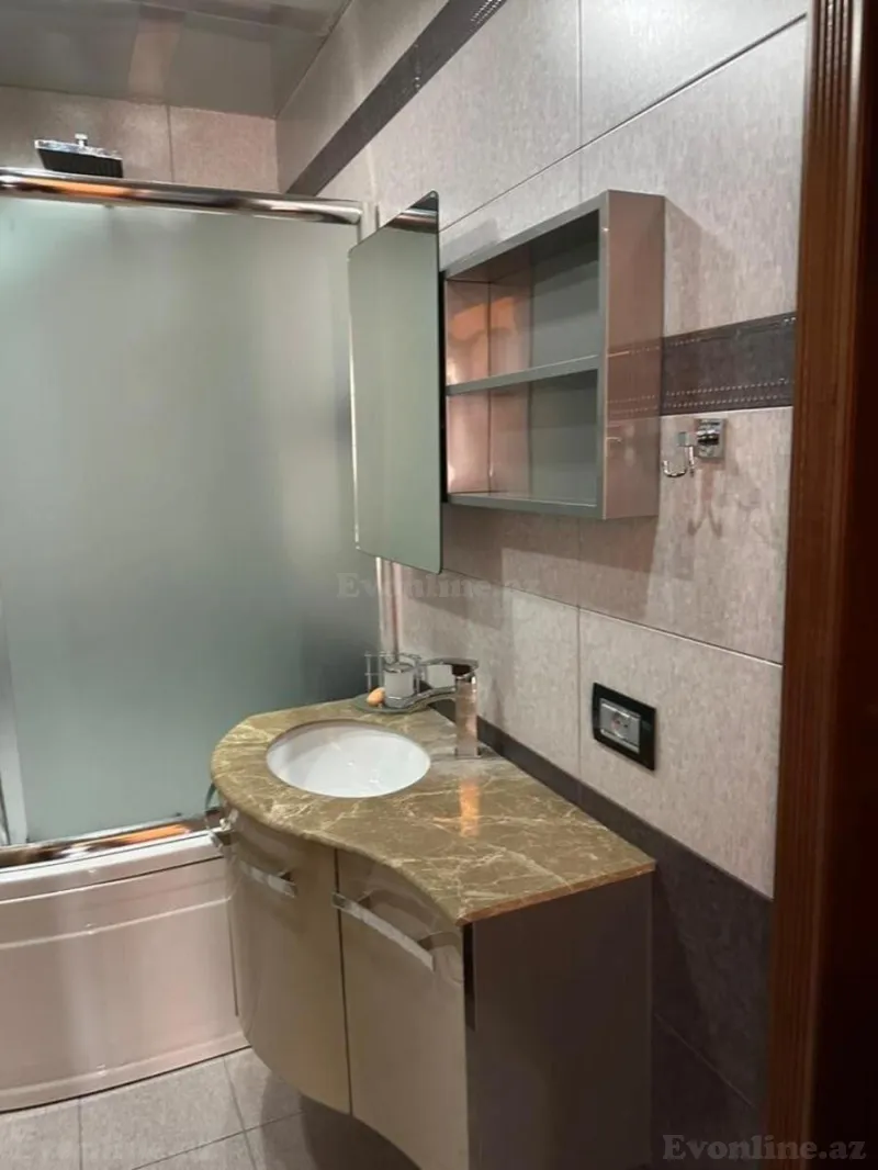 Satılır 3 otaqlı Mənzil Yeni tikili 100 m² 28 May m. - şəkil 20