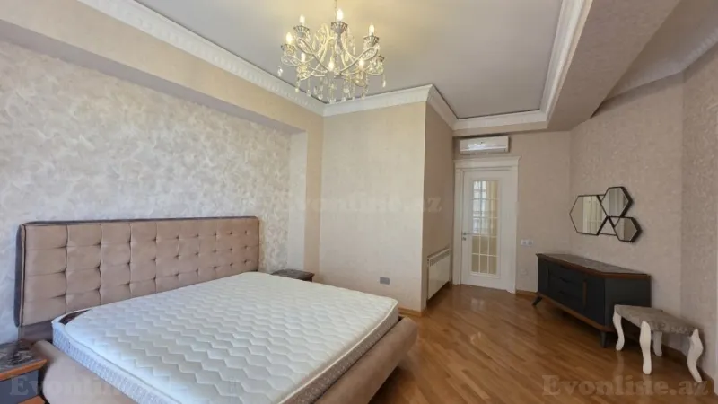 Kirayə verilir 4 otaqlı Mənzil Yeni tikili 200 m² Xətai r. - şəkil 9
