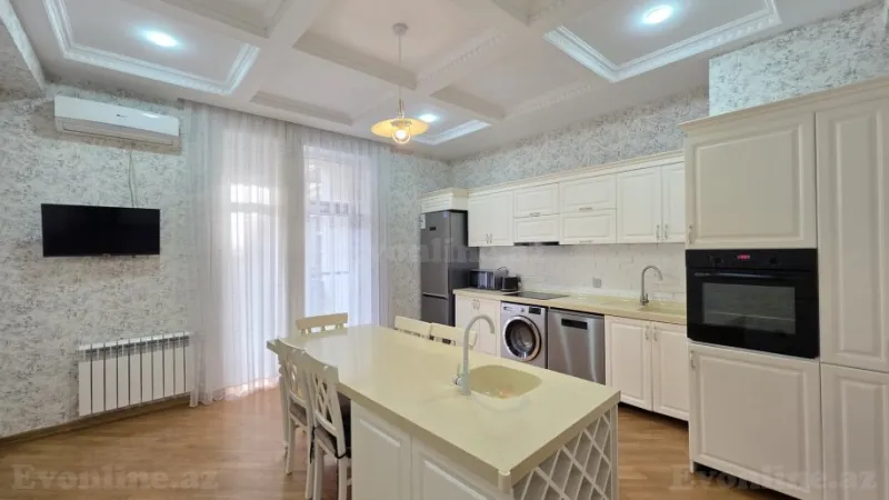 Kirayə verilir 4 otaqlı Mənzil Yeni tikili 200 m² Xətai r. - şəkil 17