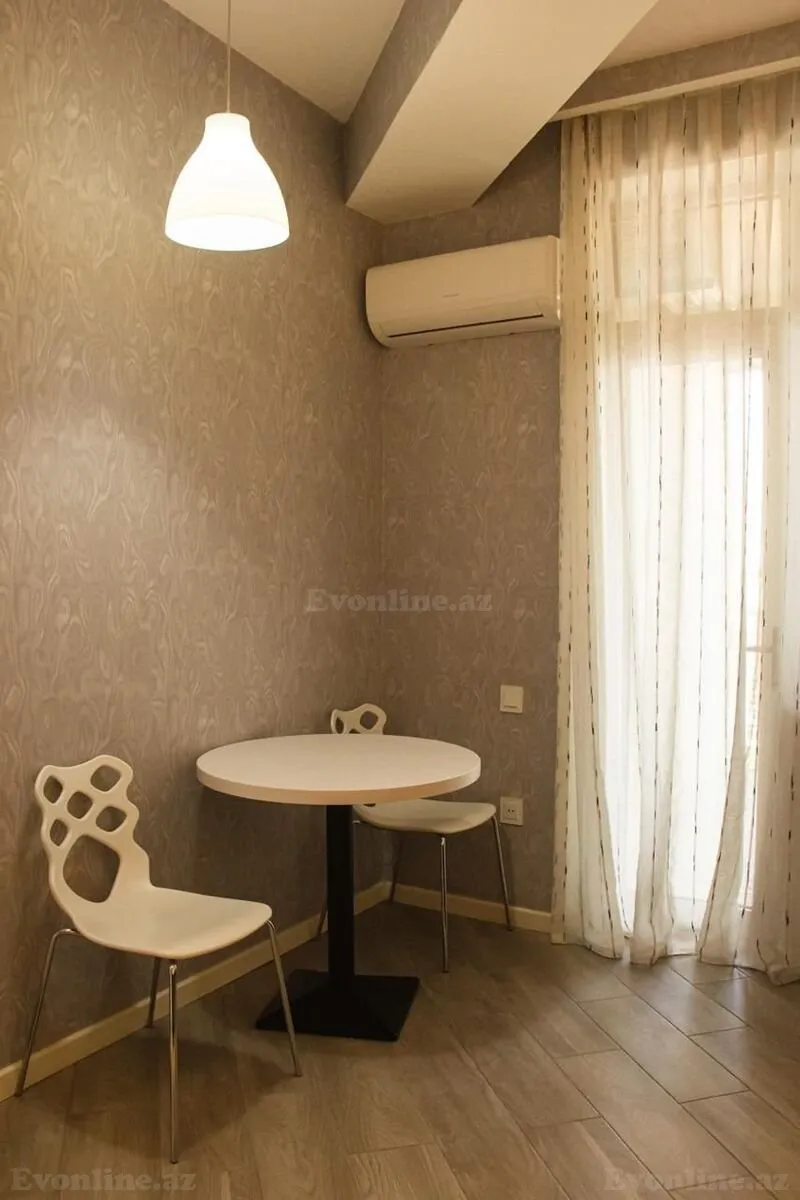 Kirayə verilir 2 otaqlı Mənzil Yeni tikili 90 m² Gənclik m. - şəkil 9
