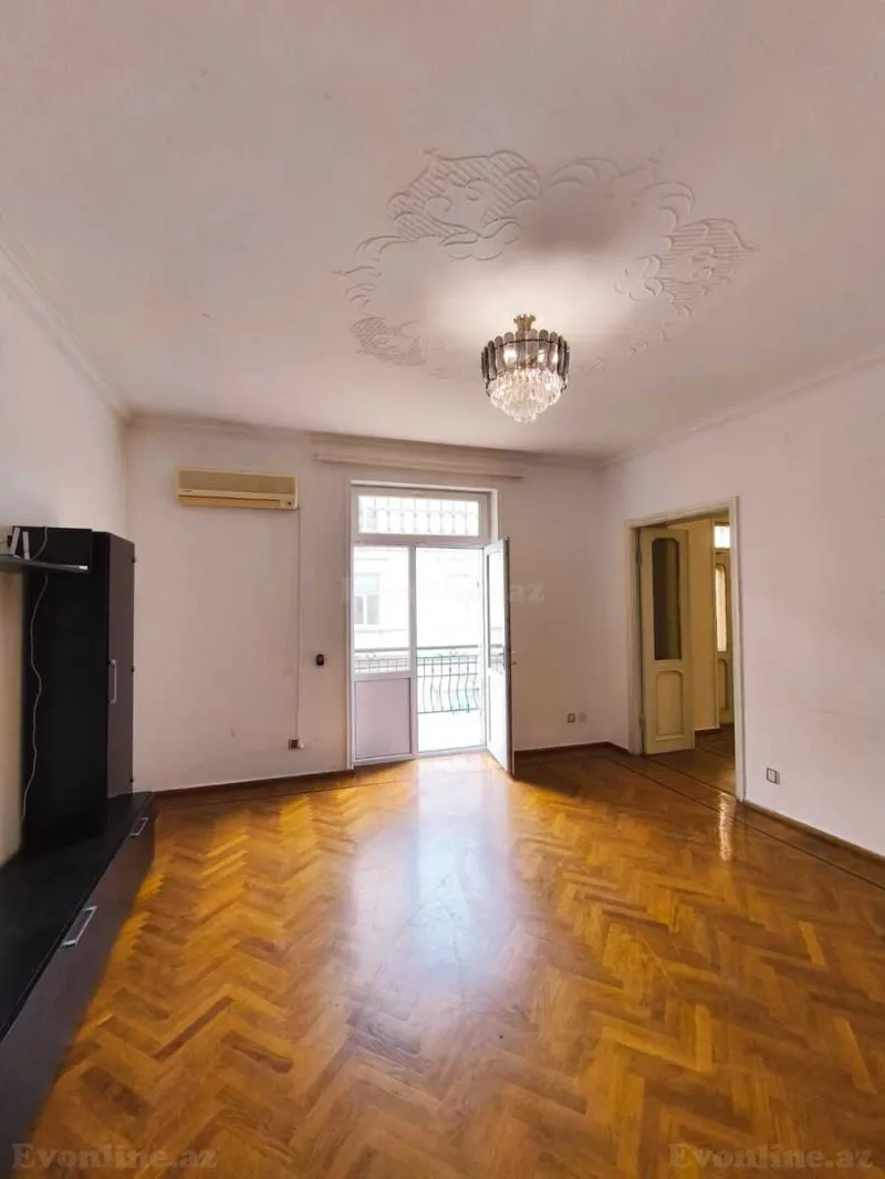Kirayə verilir 2 otaqlı Mənzil Köhnə tikili 55 m² Sahil m. - şəkil 4