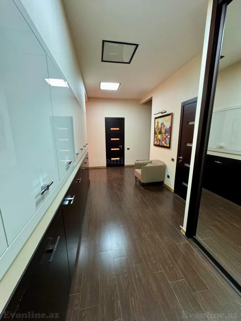 Satılır 3 otaqlı Mənzil Yeni tikili 141 m² 28 May m. - şəkil 9