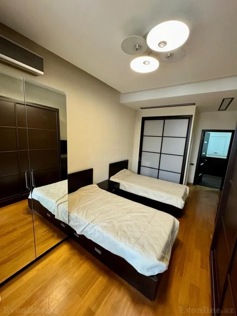 Satılır 3 otaqlı Mənzil Yeni tikili 141 m² 28 May m. - şəkil 10