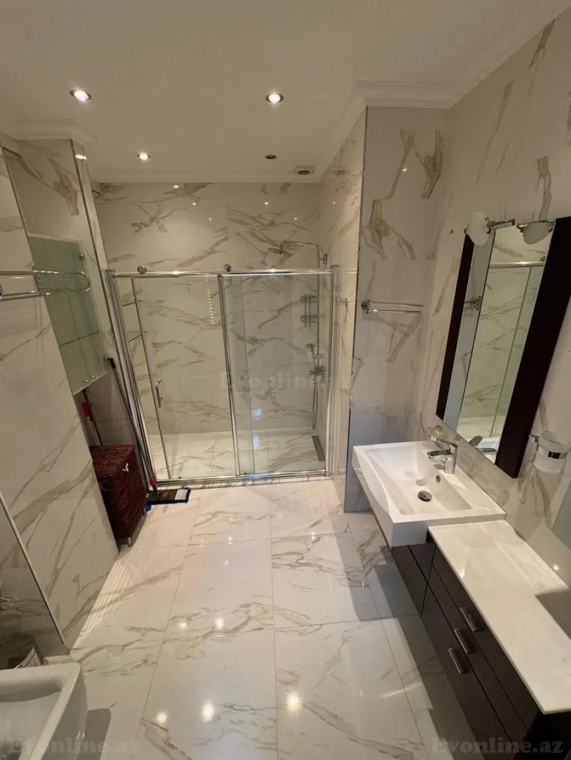 Satılır 3 otaqlı Mənzil Yeni tikili 141 m² 28 May m. - şəkil 12