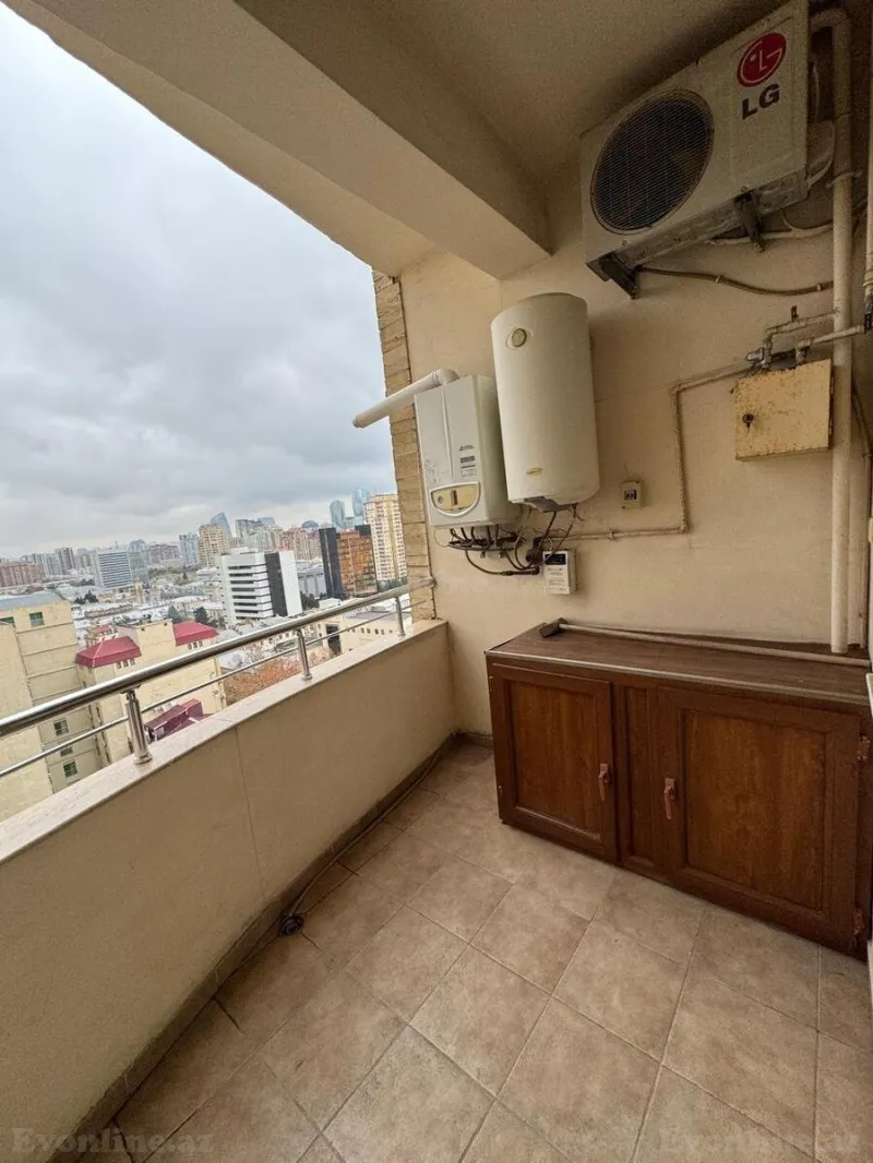 Satılır 3 otaqlı Mənzil Yeni tikili 141 m² 28 May m. - şəkil 17
