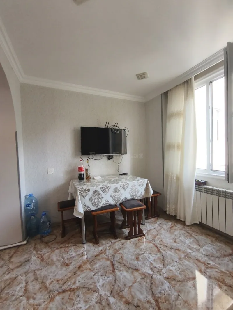 Kirayə verilir 2 otaqlı Mənzil Köhnə tikili 60 m² Nərimanov r. - şəkil 8