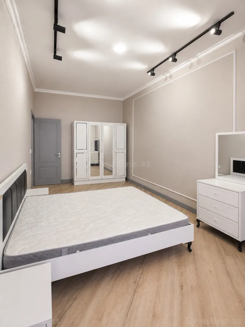 Kirayə verilir 2 otaqlı Mənzil Yeni tikili 90 m² 8-ci mikrorayon - şəkil 11