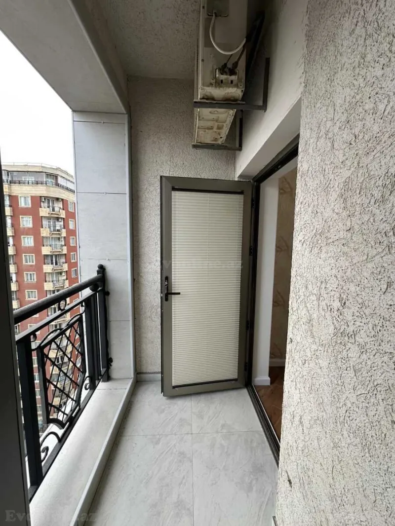 Kirayə verilir 3 otaqlı Mənzil Yeni tikili 130 m² 28 May m. - şəkil 19