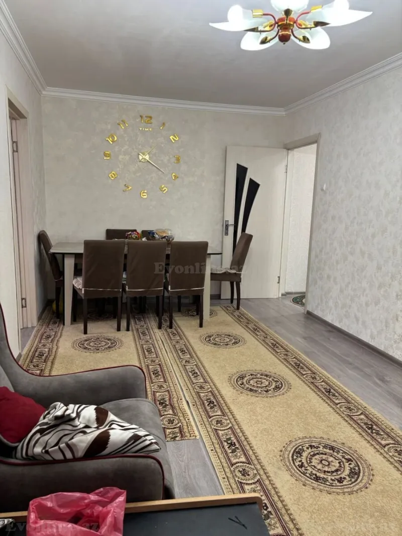 Satılır 3 otaqlı Mənzil Köhnə tikili 55 m² Xalqlar Dostluğu m. - şəkil 2
