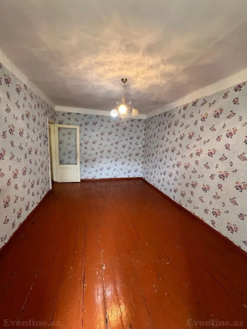 Satılır 2 otaqlı Mənzil Köhnə tikili 30 m² Elmlər Akademiyası m. - şəkil 2