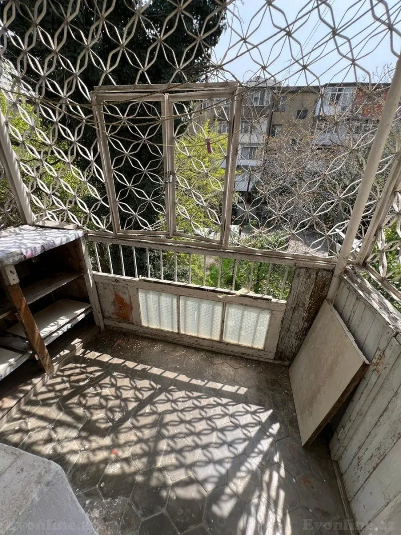 Satılır 2 otaqlı Mənzil Köhnə tikili 30 m² Elmlər Akademiyası m. - şəkil 4