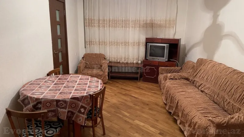 Kirayə verilir 2 otaqlı Mənzil Köhnə tikili 50 m² 7-ci mikrorayon - şəkil 4