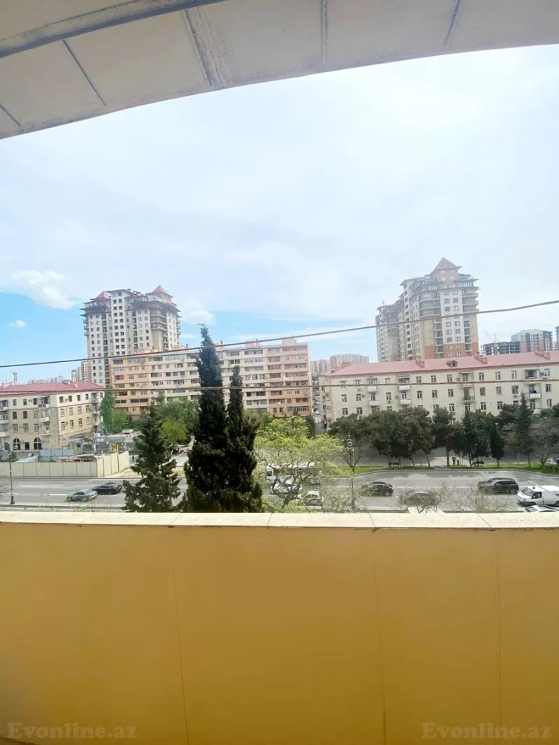 Kirayə verilir 4 otaqlı Mənzil Köhnə tikili 110 m² Qara Qarayev m. - şəkil 9