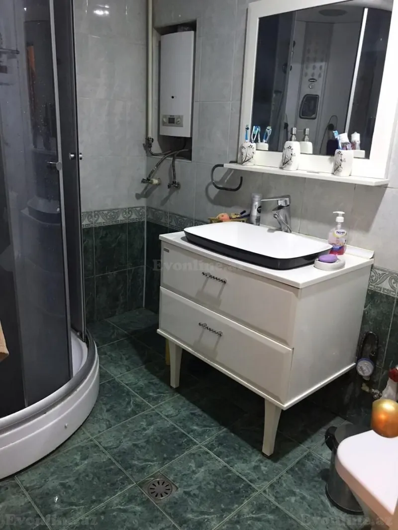 Satılır 4 otaqlı Mənzil Köhnə tikili 160 m² 8-ci mikrorayon - şəkil 10