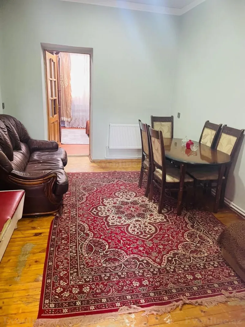 2 otaqlı Mənzil 47 m² 28 May m. Kirayə verilir