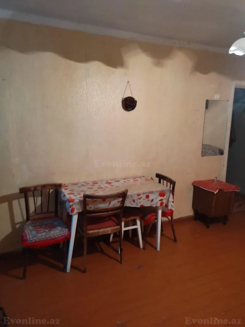 Satılır 2 otaqlı Mənzil Köhnə tikili 55 m² Yasamal
