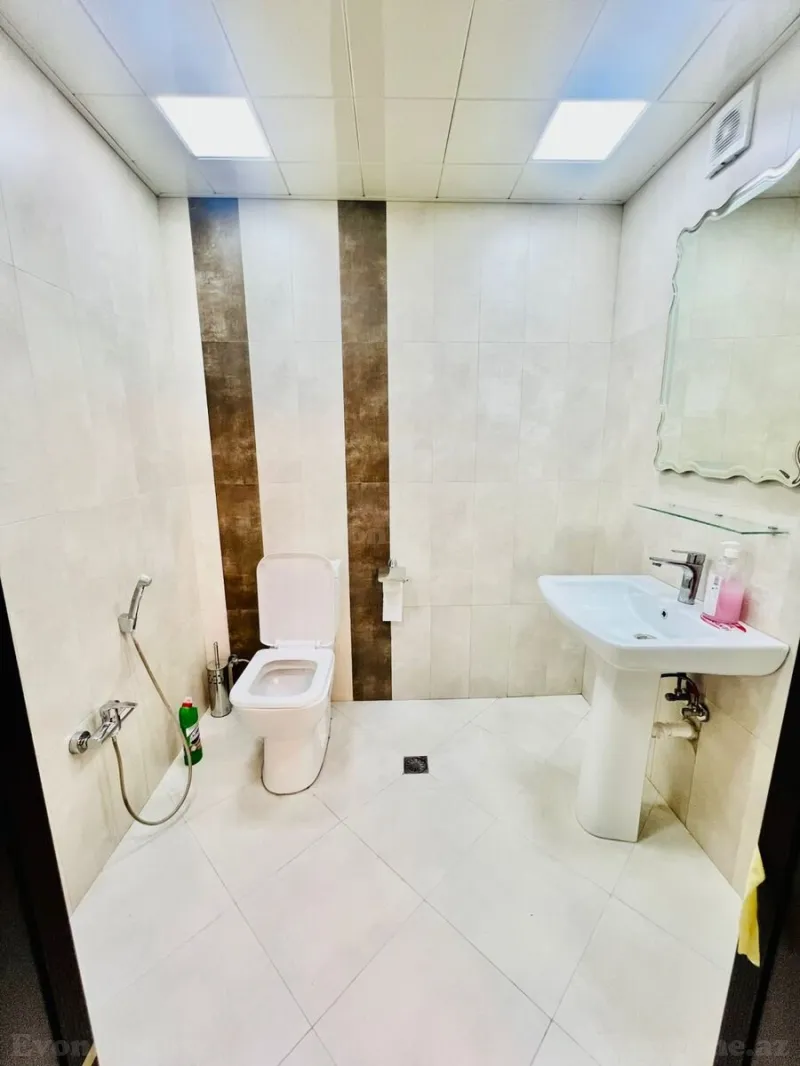 Satılır 3 otaqlı Mənzil Yeni tikili 145 m² İnşaatçılar m. - şəkil 11