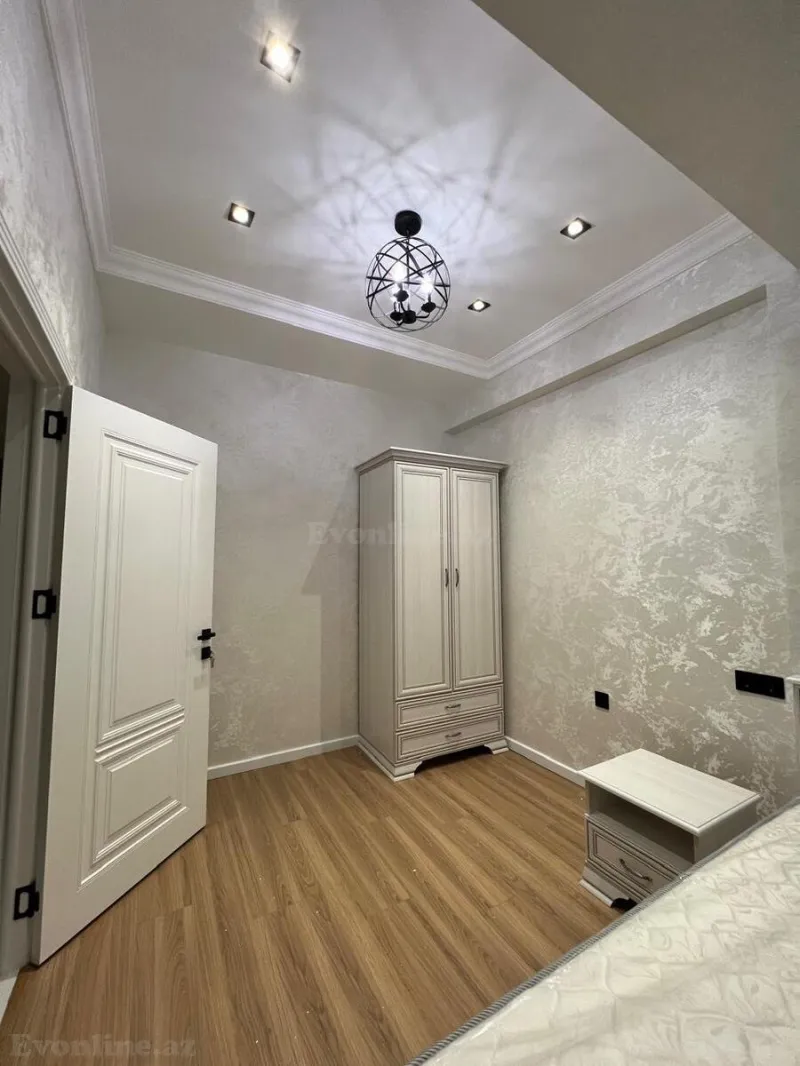 Kirayə verilir 3 otaqlı Mənzil Yeni tikili 110 m² Gənclik m. - şəkil 14