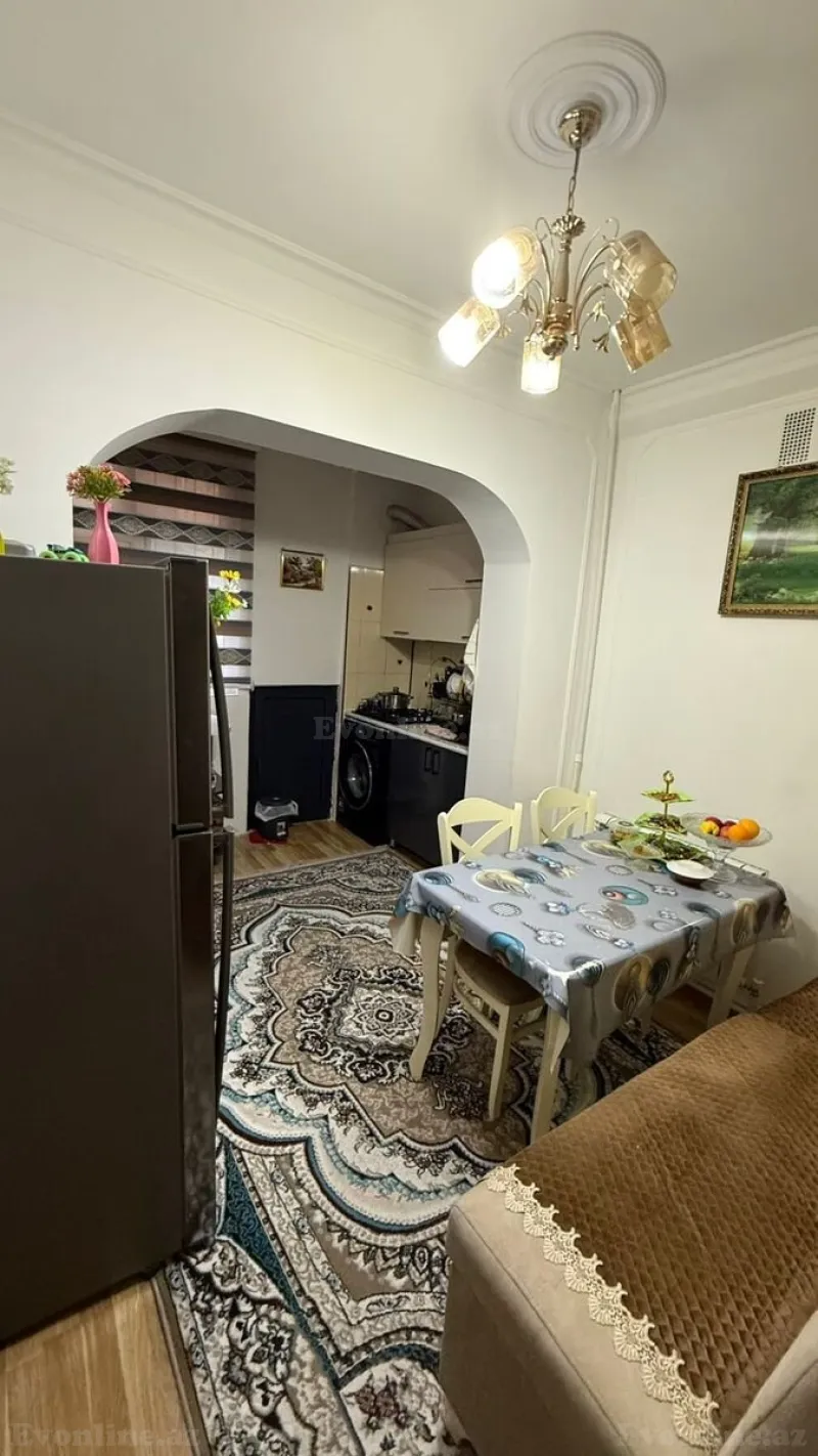 Satılır 3 otaqlı Mənzil Köhnə tikili 90 m² İnşaatçılar m. - şəkil 11