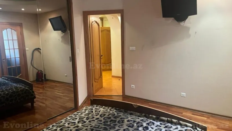 Kirayə verilir 3 otaqlı Mənzil Köhnə tikili 83 m² Nərimanov r. - şəkil 7