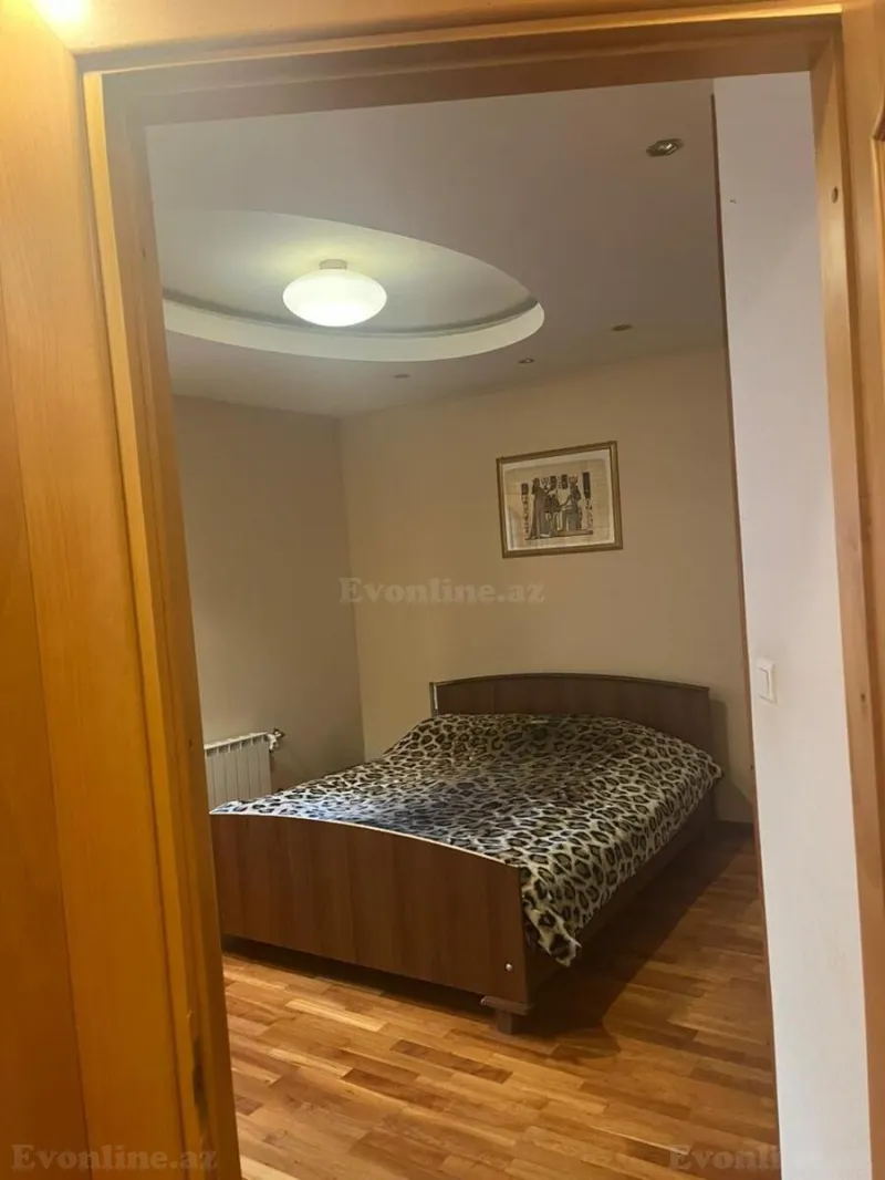 Kirayə verilir 3 otaqlı Mənzil Köhnə tikili 83 m² Nərimanov r. - şəkil 8