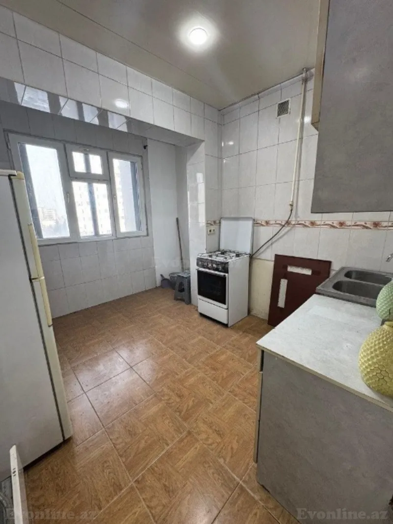 Satılır 2 otaqlı Mənzil Köhnə tikili 60 m² 20 Yanvar m. - şəkil 9